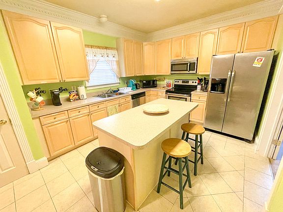 3rd image of 3 Pleasant Acres Ct #3