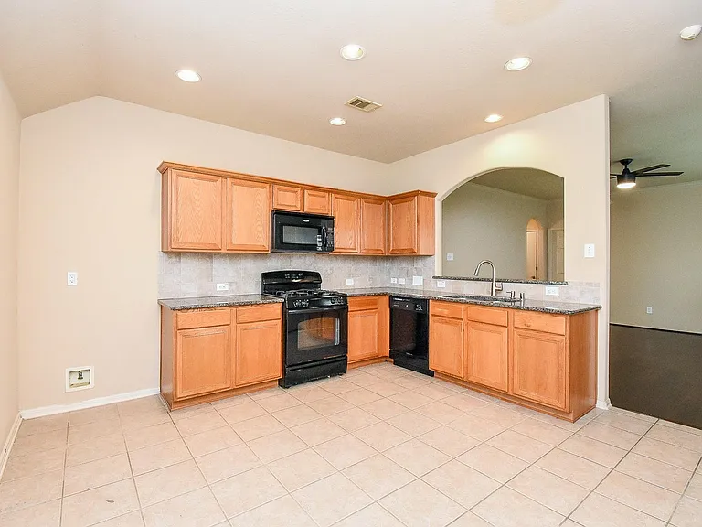 20615 Maple Rain Ct — Photo 8