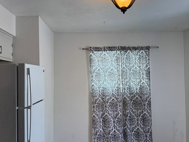 107 Bennett St #107 — Photo 4