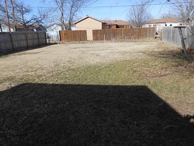 2nd image of 1613 NW Irwin Ave