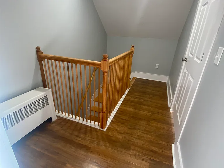 27 Elm St #B — Photo 6