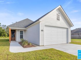 10552 Highland Lakes Dr, Denham Springs, LA 70726