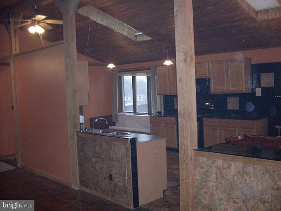 4th image of 6408 Waterloo Rd