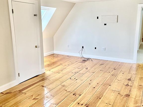 3rd image of 15 Bradford St #3F