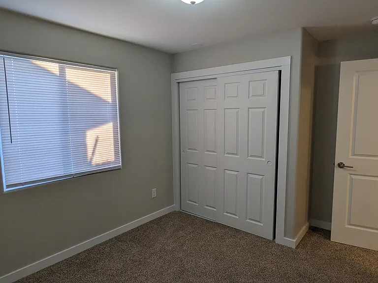 3963 Hayesville Dr NE — Photo 20