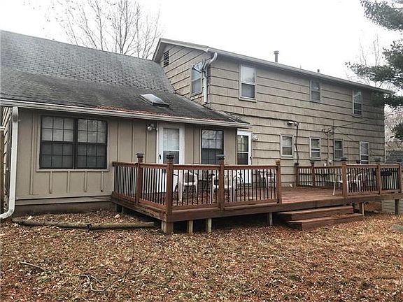 3rd image of 13501 Lowell Ave