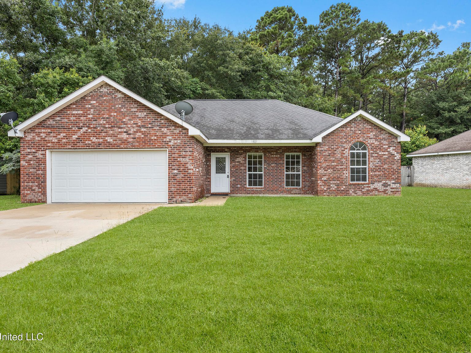 1621 Westgate Pkwy, Gautier, MS 39553 Zillow