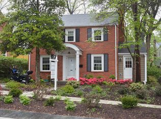 4325 Kentbury Dr, Bethesda, MD 20814