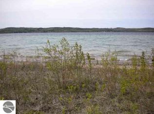 N Stony Point Rd, Suttons Bay, MI 49682