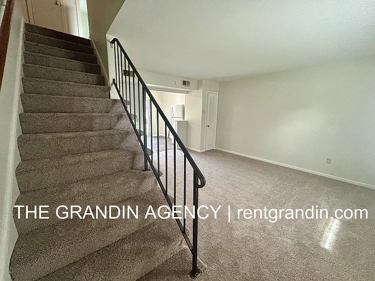 2153 Mulberry St — Photo 8