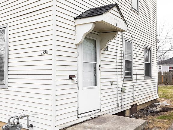 2nd image of 1751-1753 E Frankfort St #1751