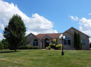 104 Locksley Ct, Troy, IL 62294