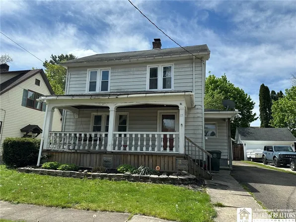 17 Pershing Ave, Jamestown, NY 14701