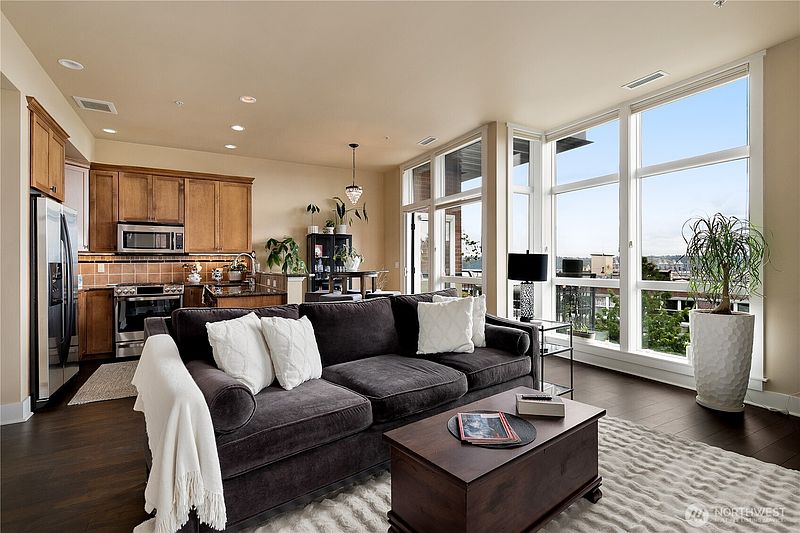 3rd image of 708 Market Street #402