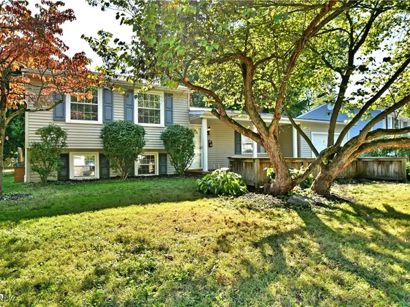 214 Cassandra Dr, Niles, OH 44446