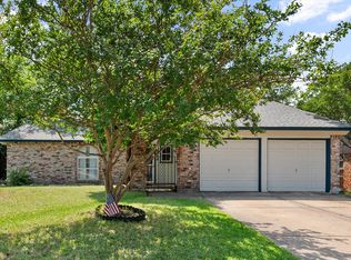 2508 Mardell Dr, Arlington, TX 76016