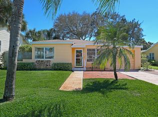 104 4th St, Belleair Beach, FL 33786