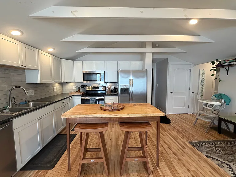 320 1/2 Meade Ave — Photo 15