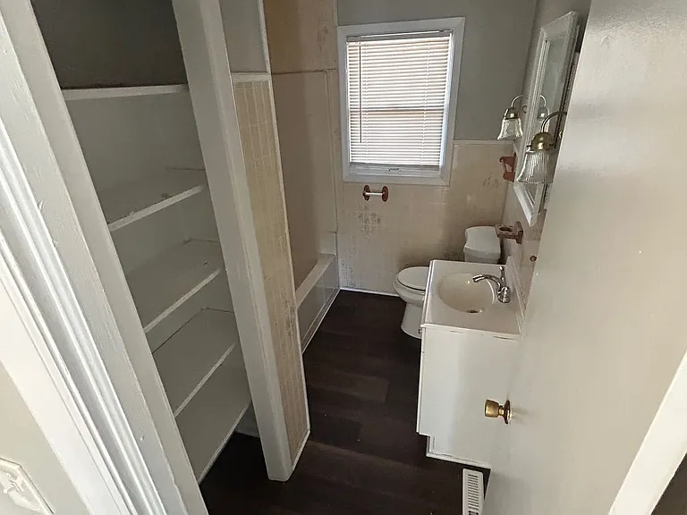 8901 E Gregory Blvd — Photo 4