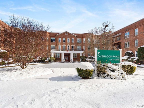 3rd image of 2 Overlook  Road #1B7A