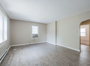 3426 Starr St #A, Lincoln, NE 68503