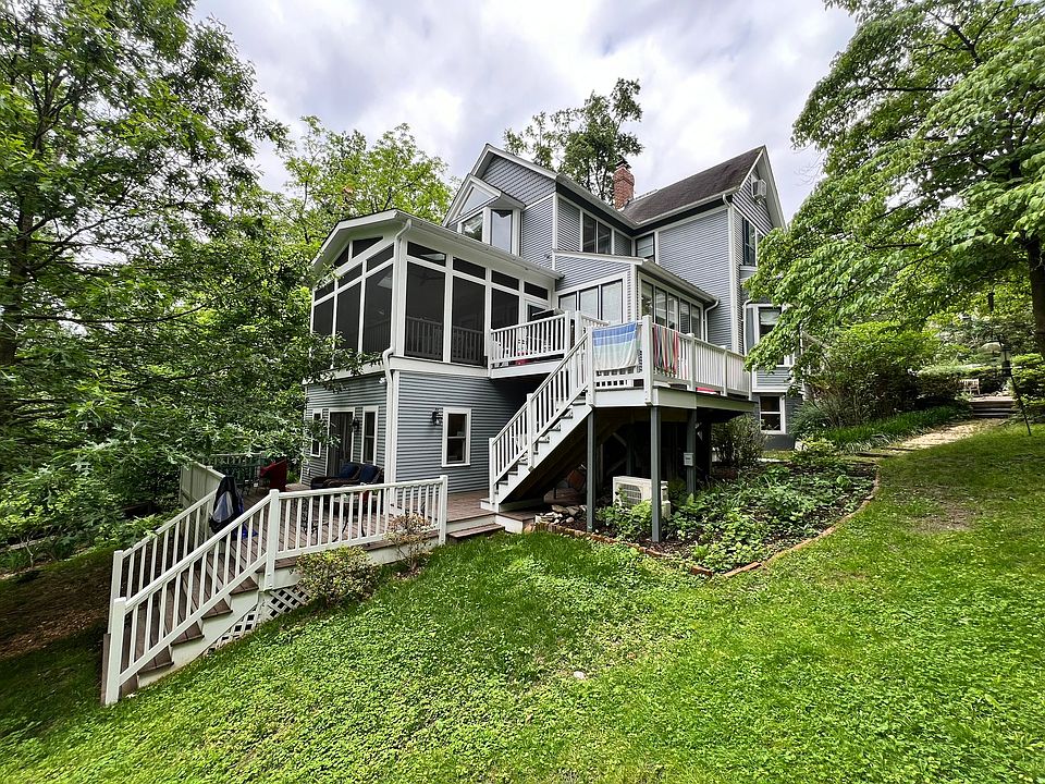 2nd image of 7212 Cedar Ave