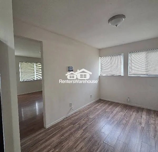 10732 Spring Garden Dr — Photo 14