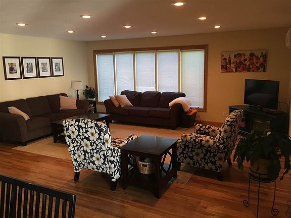 2nd image of 326 Highland Dr