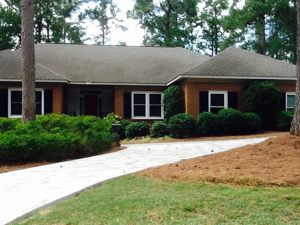 2nd image of 140 Pine Needle Rd