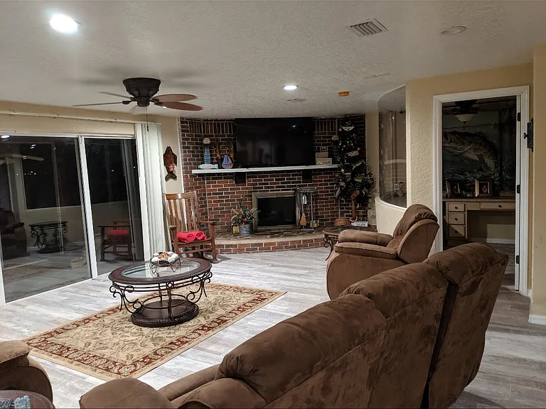 1130 Garrett Estates Ln #1130 — Photo 3