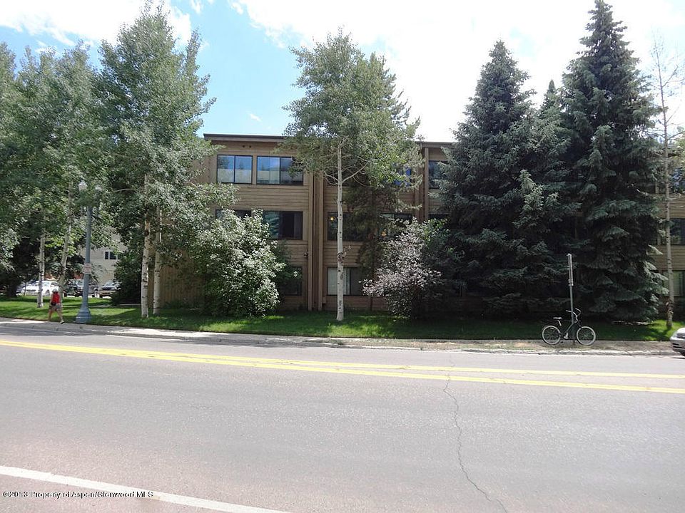 1st image of 725 E Main St #108