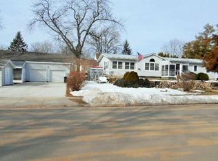 305 S Hanover St, New Lisbon, WI 53950