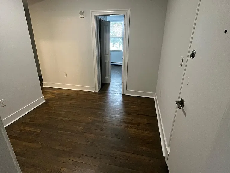 81 Park Dr #1A — Photo 10