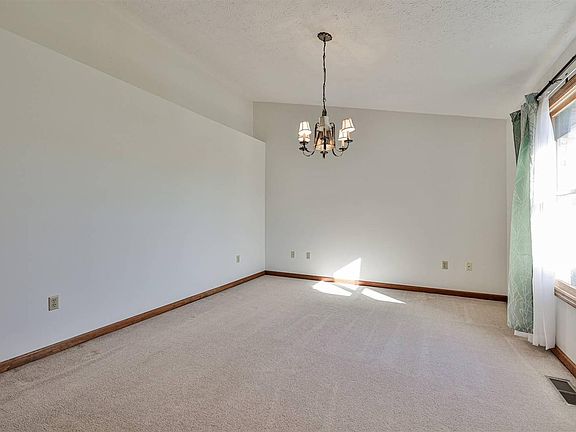 2nd image of 99 Clubhouse Ln #B