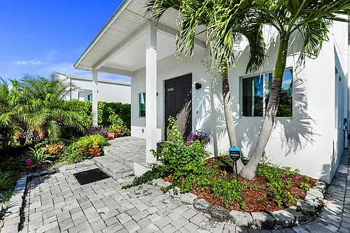3037 Lunar St Photo 1