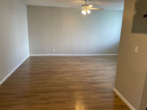 3rd image of 1420 SE 3rd St #22