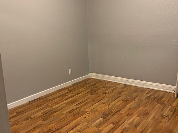 5th image of 3715 Oakland Ave APT 9