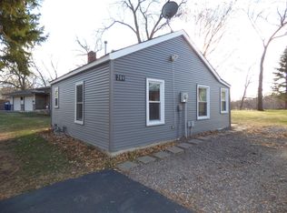 204 Lowell Ave NW, Elk River, MN 55330