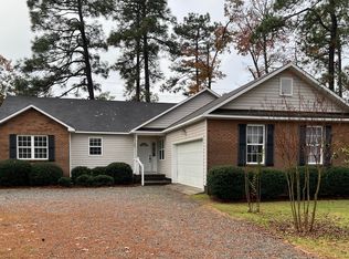 120 Wheeling Dr, Pinehurst, NC 28374