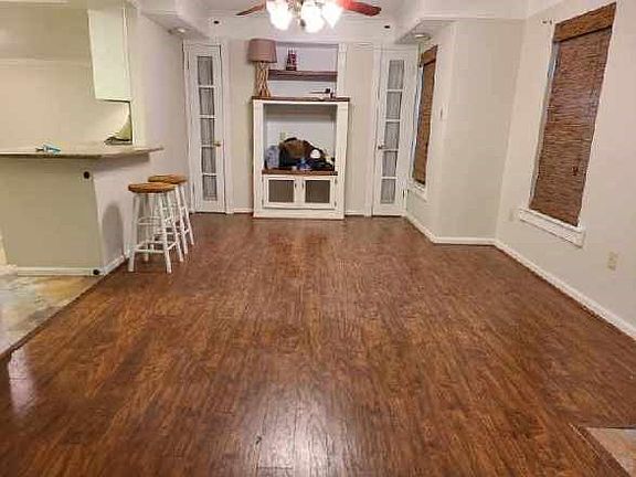 3rd image of 2860 Harmony Dr SE