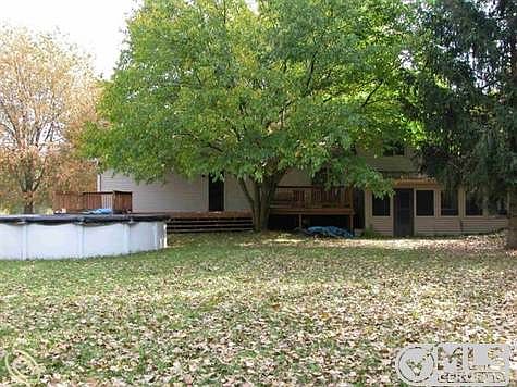 Back view with pool.JPG