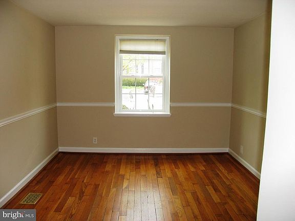 5th image of 3047 S Buchanan St APT A2