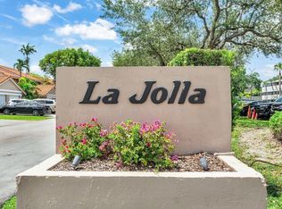 La Jolla, Miami, FL 33176