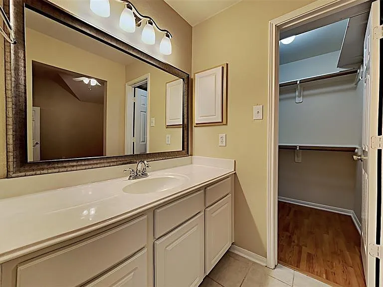 2114 Winding Hollow Dr — Photo 21