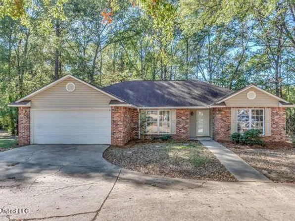 2094 Matthews Dr, Richland, MS 39218