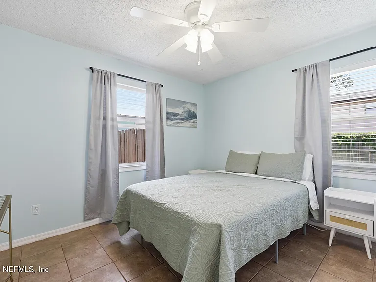 6 Lisbon St #A/B — Photo 32