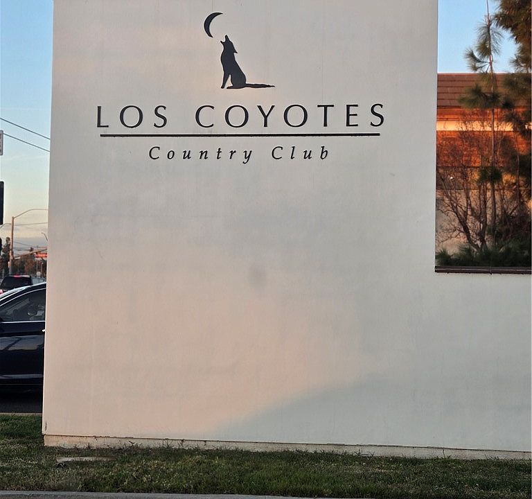1st image of 5174 Fox Hills Ave