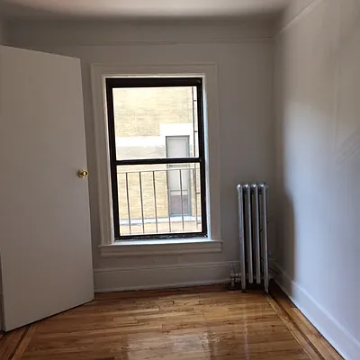 Rented by Proper Real Estate, LLC | media 30