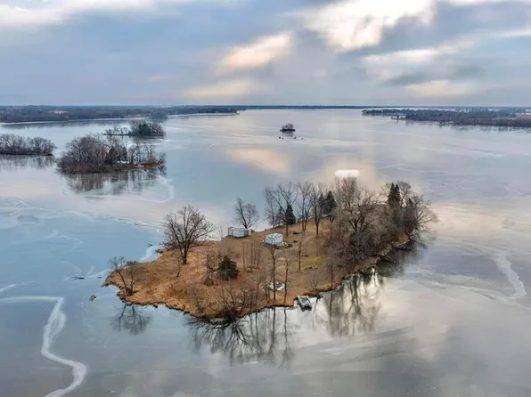 N8874 Axe Head Is, Beaver Dam, WI 53916