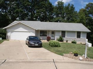 3 Stoneway Ct, Saint Charles, MO